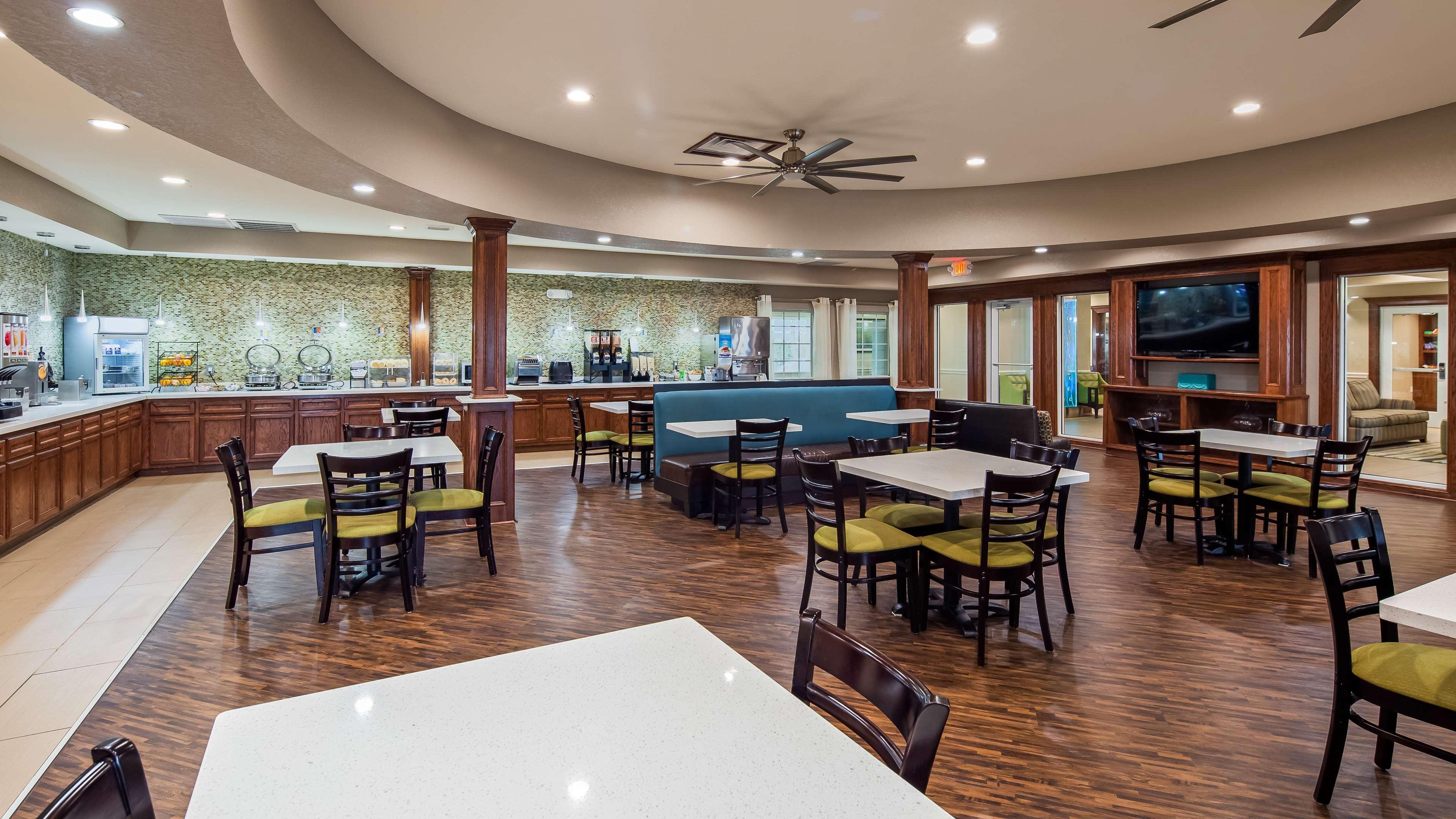 Days Inn & Suites By Wyndham Johnson City Extérieur photo